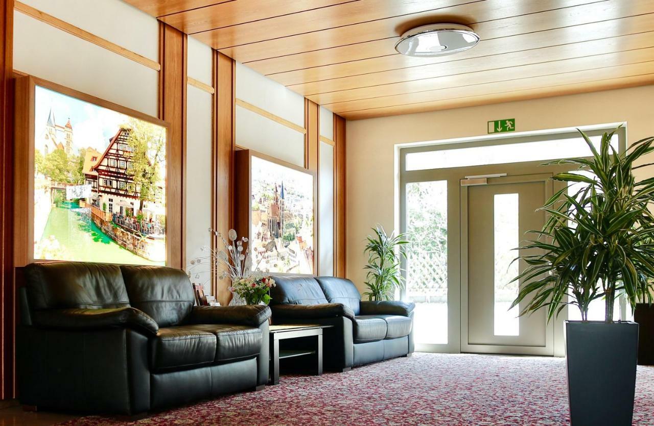 Hotel Am Buchwald Esslingen am Neckar Exterior photo